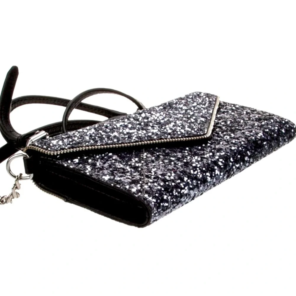 Rebecca Minkoff🩶Silver and Black Sparkle Glitter Leo Clutch/Crossbody  8”W x 4”H